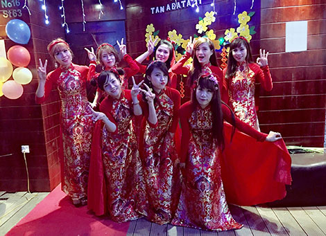 Quán bar kiểu Nhật trên đất Việt: Những nàng geisha “dị bản”