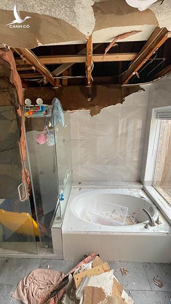 Người Việt ở Texas lao đao trong giá rét kỷ lục Người Việt ở Texas lao đao trong giá rét kỷ lục