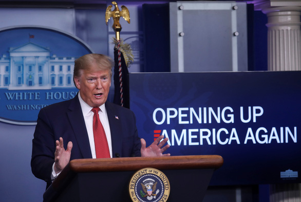 Công bố kế hoạch 'mở cửa lại nước Mỹ', ông Trump nói gì?