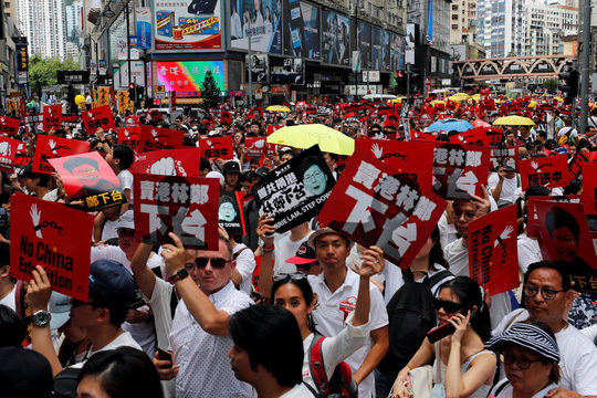 Hồng Kông: Biển người xuống đường phản đối dự luật dẫn độ