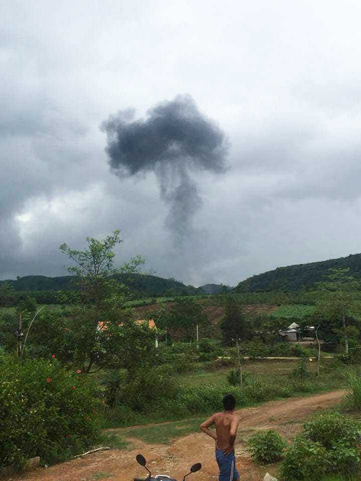 Nóng: Máy bay quân sự Su-22 rơi tại Nghệ An, 2 phi công tử nạn