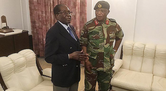 Tướng Zimbabwe đi Trung Quốc 'xin' lật đổ Tổng thống Mugabe?