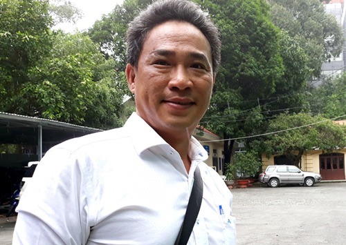 Bắt giam kẻ lợi dụng quyền tự do dân chủ mang danh chuyên viên văn phòng UBND TP Hồ Chí Minh Bắt giam kẻ lợi dụng quyền tự do dân chủ mang danh chuyên viên văn phòng UBND TP Hồ Chí Minh