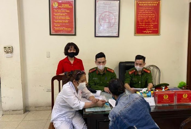 Người đầu tiên tại Hà Nội bị phạt vì không đeo khẩu trang