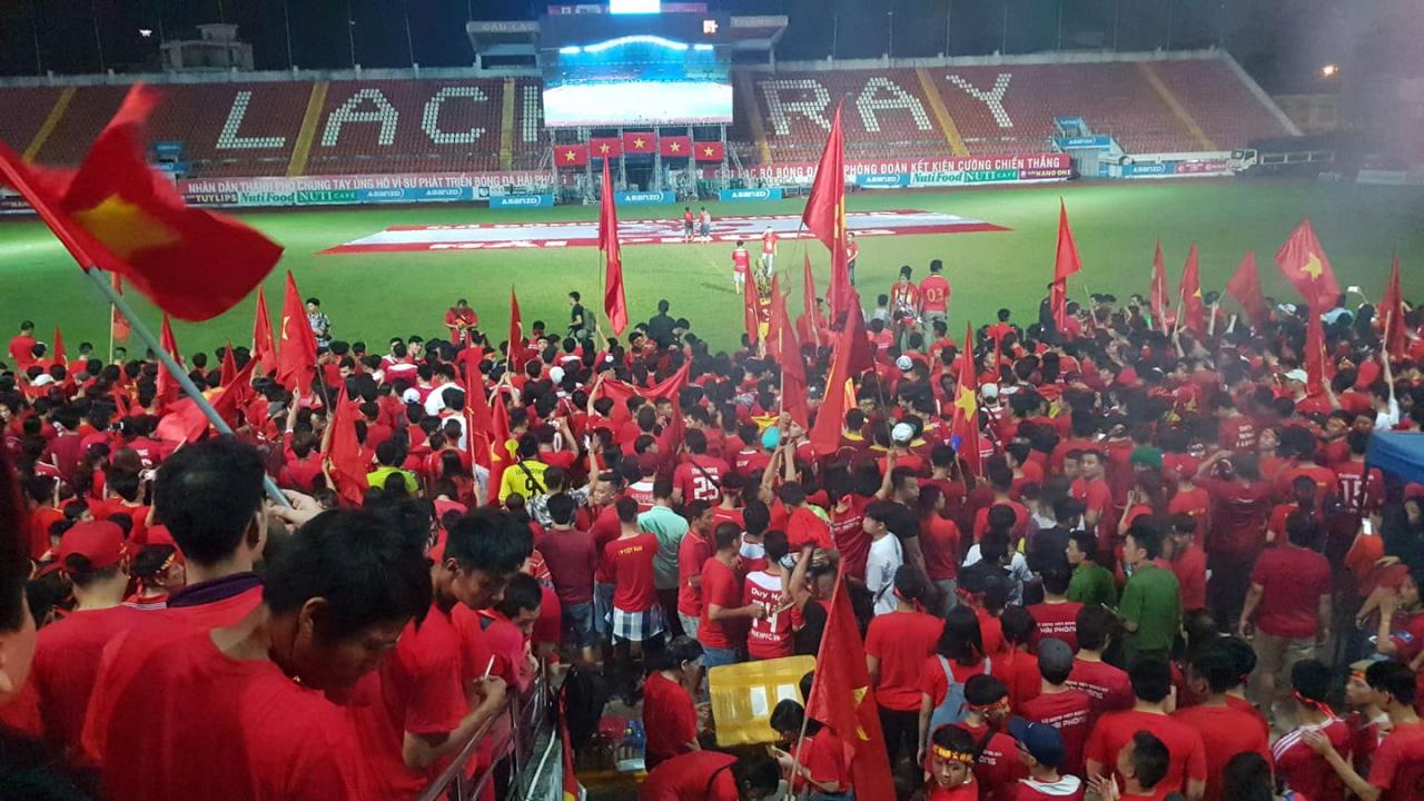 Cả nước vỡ òa ăn mừng chiến thắng của U23 Việt Nam trước Syria