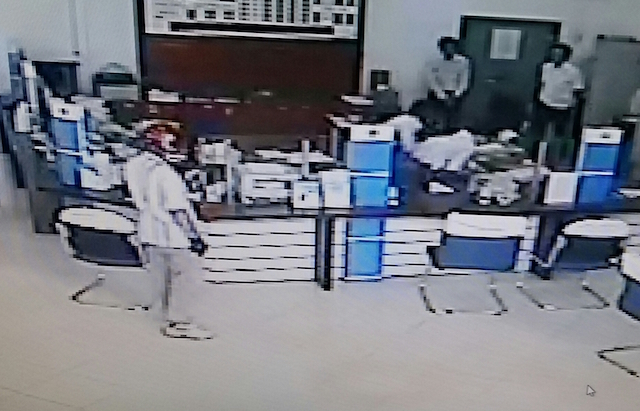 Lộ diện thủ phạm cầm súng gây ra vụ cướp ngân hàng ở Vĩnh Long