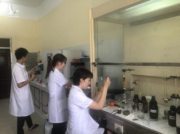 Chuyên gia nói gì về thuốc điều trị Covid-19 Việt Nam vừa tổng hợp? Chuyên gia nói gì về thuốc điều trị Covid-19 Việt Nam vừa tổng hợp?