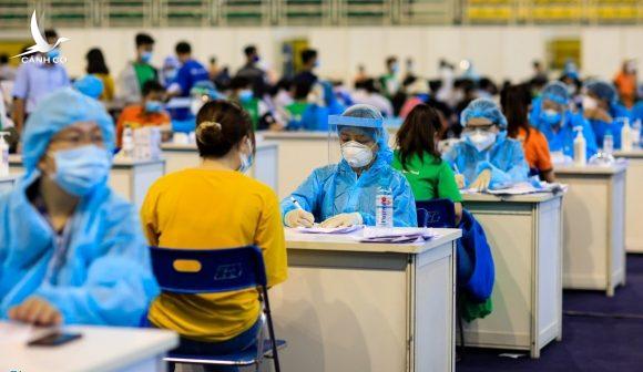 Để sống chung với dịch, TP.HCM cần tiêm chủng 80% dân số Để sống chung với dịch, TP.HCM cần tiêm chủng 80% dân số