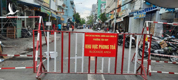 Phó Thủ tướng đề xuất TP.HCM nâng áp dụng lên Chỉ thị 16 để chặn Covid-19 lây lan Phó Thủ tướng đề xuất TP.HCM nâng áp dụng lên Chỉ thị 16 để chặn Covid-19 lây lan