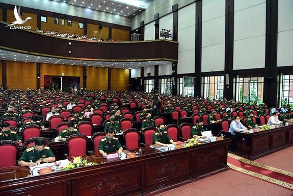 Thủ tướng tham dự Hội nghị Quân chính toàn quân 6 tháng đầu năm 2021 Thủ tướng tham dự Hội nghị Quân chính toàn quân 6 tháng đầu năm 2021
