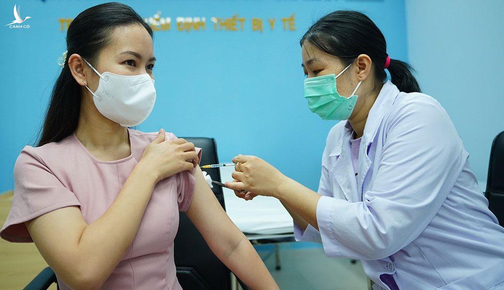 Không nên ngộ nhận về số liệu phân bổ vaccine COVID-19 Không nên ngộ nhận về số liệu phân bổ vaccine COVID-19