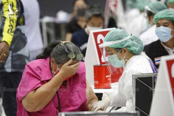 Thiếu vắc xin, chính quyền Thái Lan đổ lỗi cho nhau