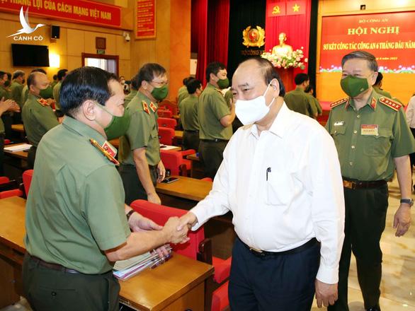 Chủ tịch nước: Kiên quyết thay lãnh đạo đơn vị nếu để tội phạm lộng hành Chủ tịch nước: Kiên quyết thay lãnh đạo đơn vị nếu để tội phạm lộng hành
