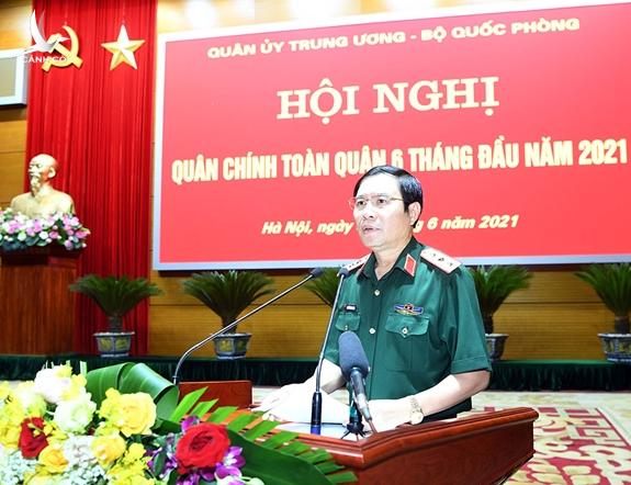 Thủ tướng tham dự Hội nghị Quân chính toàn quân 6 tháng đầu năm 2021 Thủ tướng tham dự Hội nghị Quân chính toàn quân 6 tháng đầu năm 2021