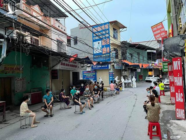 Khoảnh khắc rời tâm dịch Bắc Giang về nhà của đoàn chi viện trường ĐH Y Dược Hải Phòng Khoảnh khắc rời tâm dịch Bắc Giang về nhà của đoàn chi viện trường ĐH Y Dược Hải Phòng