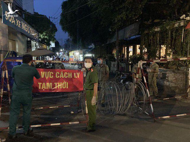 Nếu thương yêu nhau thì đừng giành giật, Ôxy không phải trứng gà! Nếu thương yêu nhau thì đừng giành giật, Ôxy không phải trứng gà!