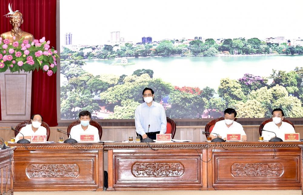 Thủ tướng chỉ đạo Hà Nội bảo vệ sức khỏe người dân là trên hết Thủ tướng chỉ đạo Hà Nội bảo vệ sức khỏe người dân là trên hết