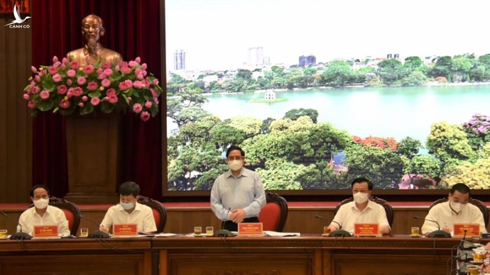 Lãnh đạo Hà Nội báo cáo Thủ tướng: Covid-19 xuất hiện ở 24 quận, huyện Lãnh đạo Hà Nội báo cáo Thủ tướng: Covid-19 xuất hiện ở 24 quận, huyện