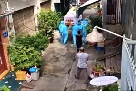 Sự thật clip đám tang không người đưa tiễn vì Covid-19 ở TP.HCM Sự thật clip đám tang không người đưa tiễn vì Covid-19 ở TP.HCM