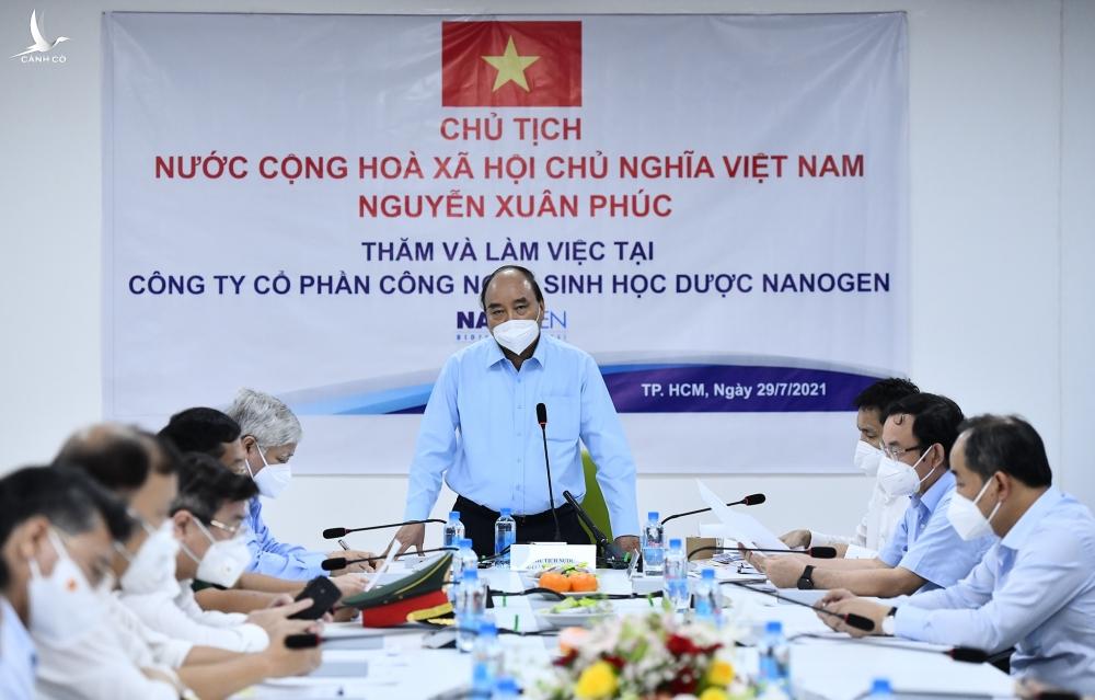 4 giờ làm việc khẩn trương của Chủ tịch nước Nguyễn Xuân Phúc tại TP.HCM