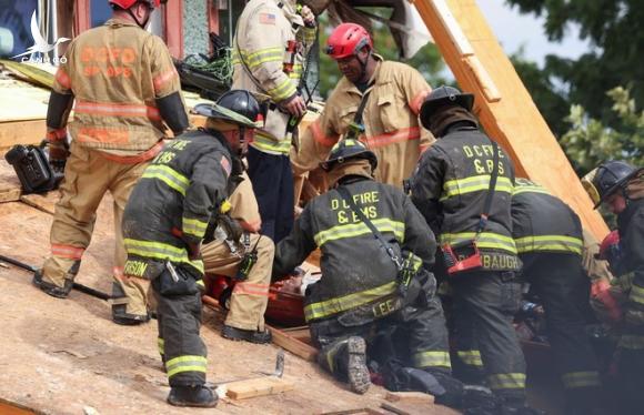 Reuters: Thêm một nhà cao tầng ở Mỹ sập hoàn toàn Reuters: Thêm một nhà cao tầng ở Mỹ sập hoàn toàn