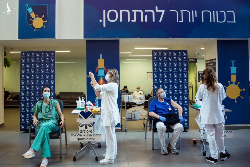 Israel chuyển 700.000 liều vaccine Pfizer sắp hết hạn cho Hàn Quốc