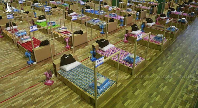Quá tải trên diện rộng, Thái Lan biến sân bay thành bệnh viện chữa trị Covid-19 Quá tải trên diện rộng, Thái Lan biến sân bay thành bệnh viện chữa trị Covid-19