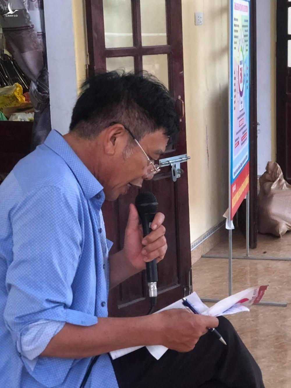 Cay mắt hình ảnh trắng đêm gom bầu bí, gạo muối tặng bà con TP.HCM, Bình Dương chống Covid-19 Cay mắt hình ảnh trắng đêm gom bầu bí, gạo muối tặng bà con TP.HCM, Bình Dương chống Covid-19