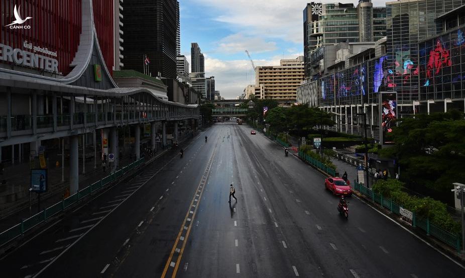 Thái Lan áp lệnh giới nghiêm thủ đô Bangkok vì Covid-19