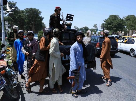 Taliban trỗi dậy và giành lại Afghanistan như thế nào?