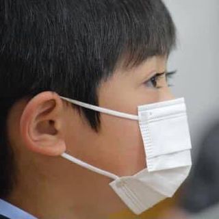 Văn tế Nhà 82 aka Bác sĩ rút ống thở Trần Khoa