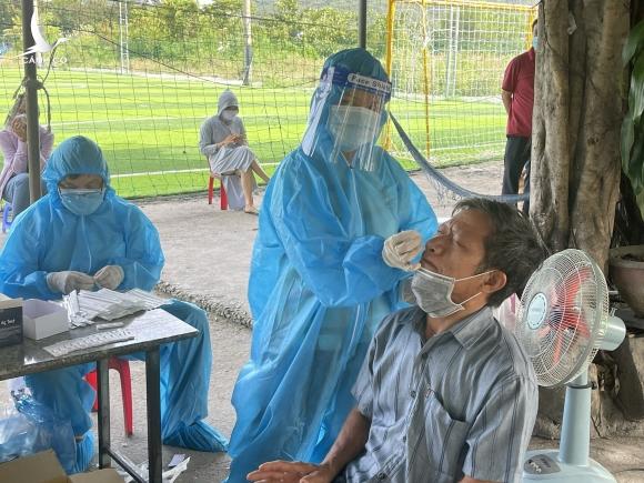 Khánh Hòa đặt mua trước 700.000 liều vắc xin Nanocovax để tiêm miễn phí cho dân