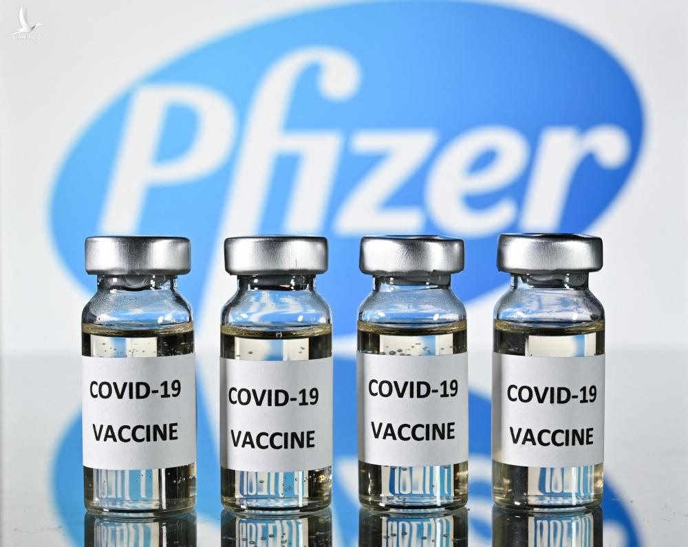 Vắc xin Pfizer/BioNTech được Mỹ phê duyệt hoàn toàn