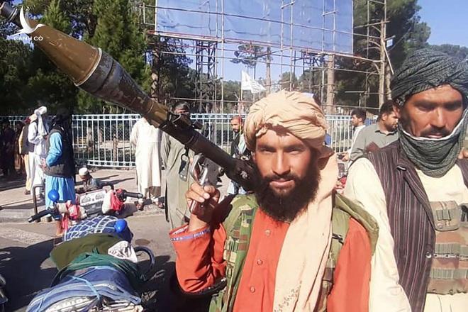7 ngày Taliban tấn công chớp nhoáng làm rung chuyển Afghanistan