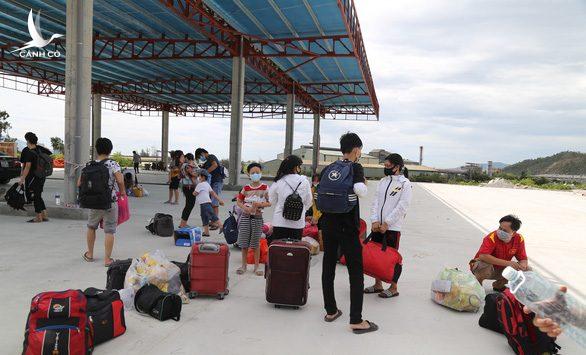 Công an Đà Nẵng giúp 23 người về từ TP.HCM bị Huế từ chối tiếp nhận