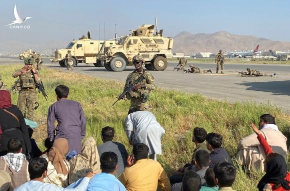 Quân đội Mỹ cay đắng thừa nhận hàng nghìn người có thể bị bỏ lại ở Afghanistan