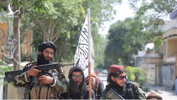 Nắm hàng tỷ USD vũ khí Mỹ, Taliban sẽ tự biến mình thành quân đội hùng mạnh hay… đem bán lấy tiền? Nắm hàng tỷ USD vũ khí Mỹ, Taliban sẽ tự biến mình thành quân đội hùng mạnh hay… đem bán lấy tiền?
