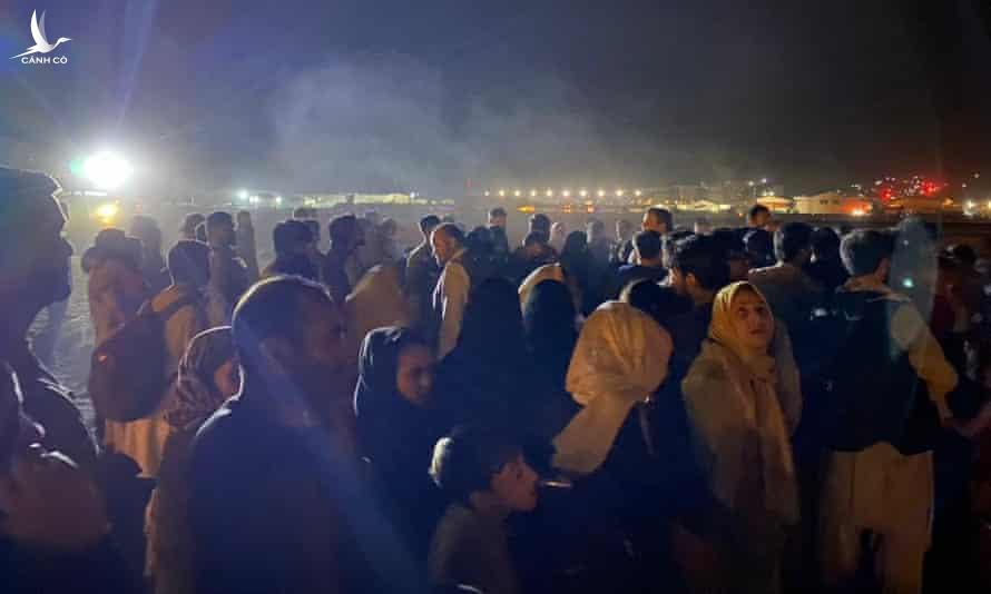 Bên trong chuyến bay giải cứu hơn 600 người từ Kabul