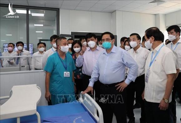 Thủ tướng Phạm Minh Chính kiểm tra đột xuất các điểm “nóng” về dịch Covid-19 ở Hà Nội Thủ tướng Phạm Minh Chính kiểm tra đột xuất các điểm “nóng” về dịch Covid-19 ở Hà Nội