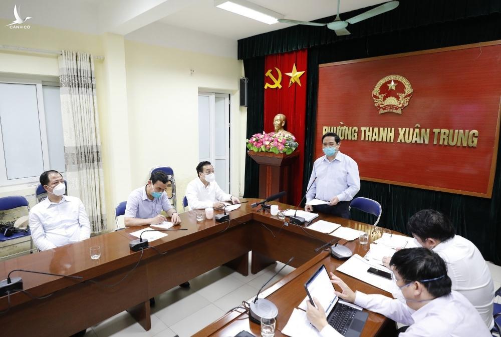 Thủ tướng Phạm Minh Chính thị sát ổ dịch nóng nhất Hà Nội