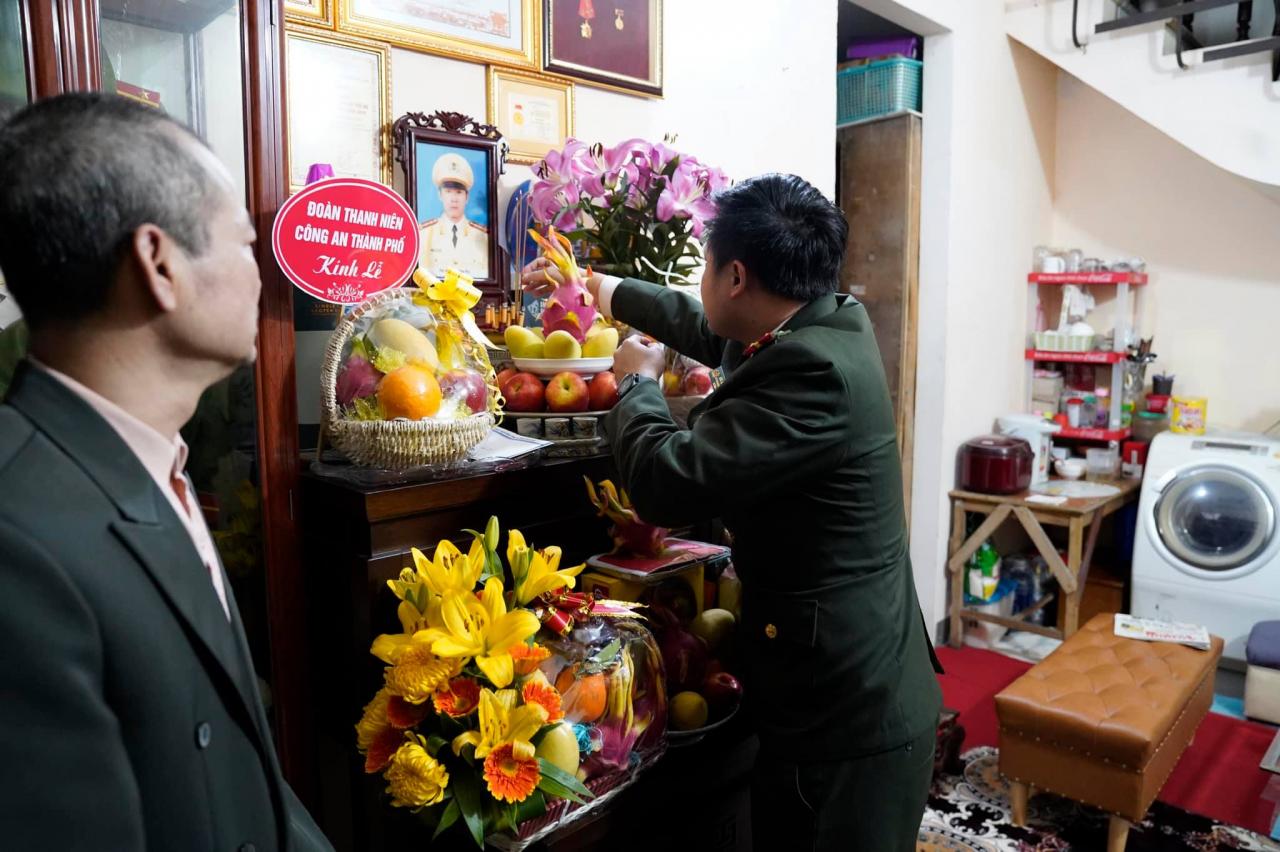 Những kẻ cố tình xuyên tạc vụ Đông Tâm có dám nhìn vào những hình ảnh này ? Những kẻ cố tình xuyên tạc vụ Đông Tâm có dám nhìn vào những hình ảnh này ?