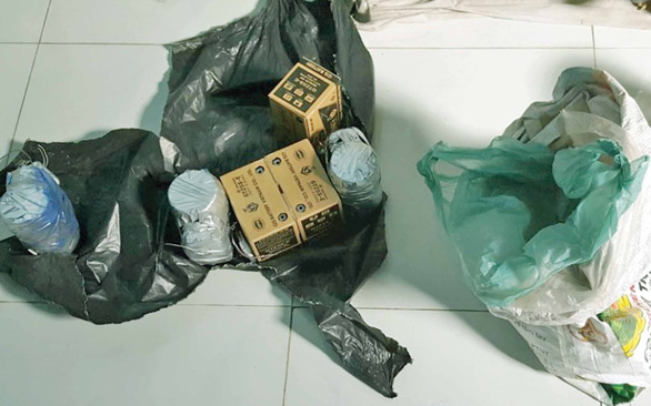 Phá án khủng bố trụ sở Công an ở TP.HCM - Kỳ 2: Lật mặt những kẻ chế 'bom' Phá án khủng bố trụ sở Công an ở TP.HCM - Kỳ 2: Lật mặt những kẻ chế 'bom'