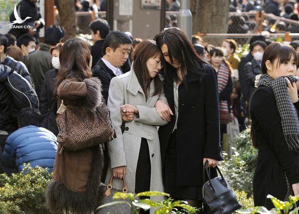 Vì sao người Nhật ngày càng sa sút và nghèo đi? Vì sao người Nhật ngày càng sa sút và nghèo đi?