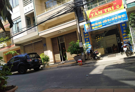 Khám xét nhà cựu nhà báo Trương Duy Nhất Khám xét nhà cựu nhà báo Trương Duy Nhất