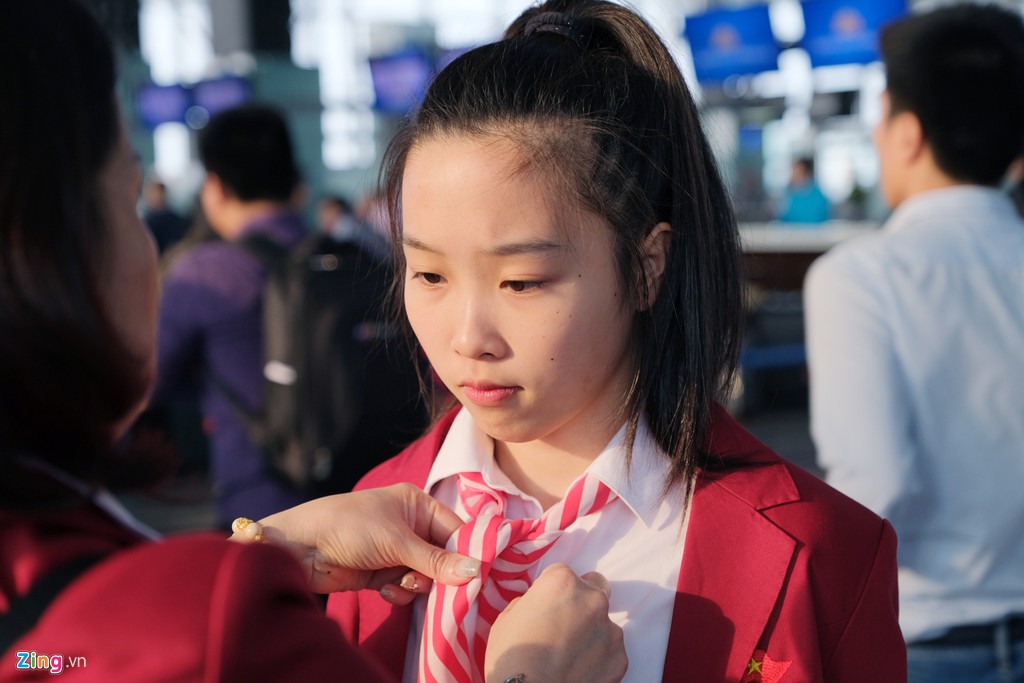 Đoàn TTVN phủ sắc đỏ sân bay Nội Bài trước giờ sang Philippines Đoàn TTVN phủ sắc đỏ sân bay Nội Bài trước giờ sang Philippines