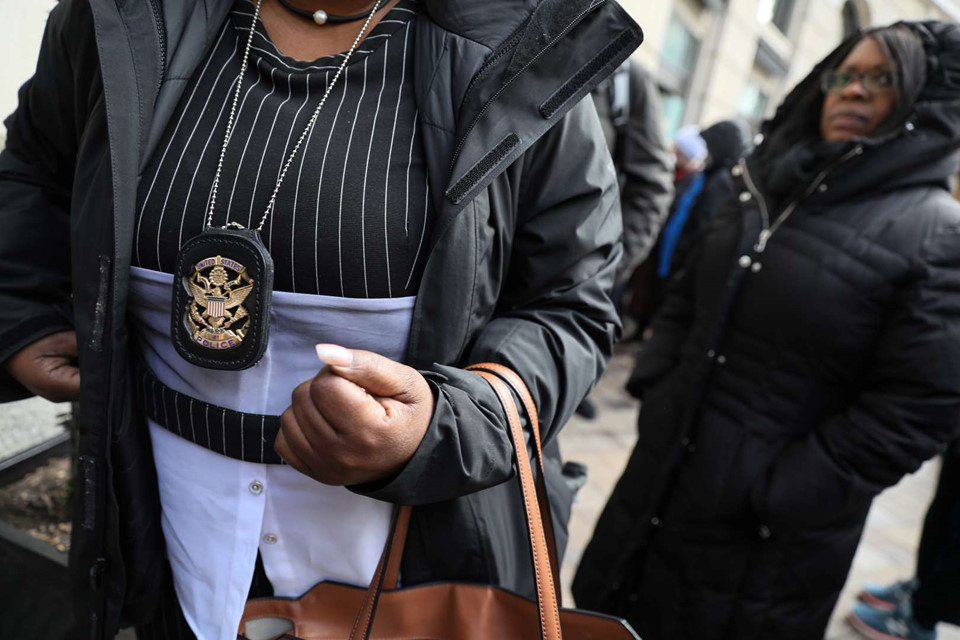 Công chức Mỹ mòn mỏi đợi ngày chính phủ hoạt động trở lại Công chức Mỹ mòn mỏi đợi ngày chính phủ hoạt động trở lại