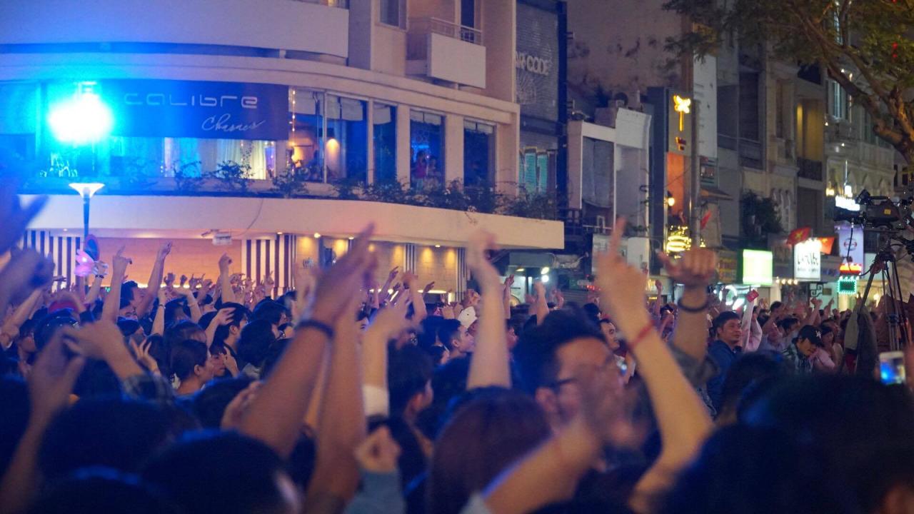 Rộn ràng đón năm mới 2019 khắp 3 miền Rộn ràng đón năm mới 2019 khắp 3 miền