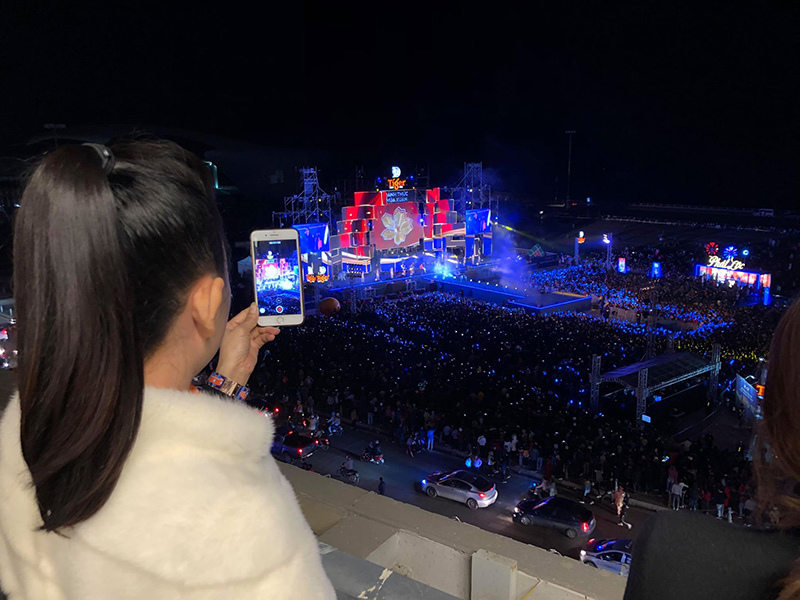 Rộn ràng đón năm mới 2019 khắp 3 miền Rộn ràng đón năm mới 2019 khắp 3 miền