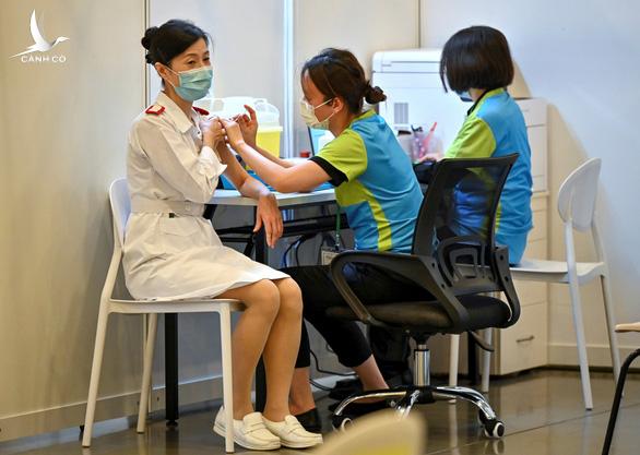 Philippines muốn ‘đổi’ y tá lấy vắc xin Philippines muốn ‘đổi’ y tá lấy vắc xin