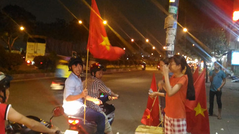 U.23 Việt Nam vào bán kết tuyệt vời: Biển người ra đường ăn mừng U.23 Việt Nam vào bán kết tuyệt vời: Biển người ra đường ăn mừng